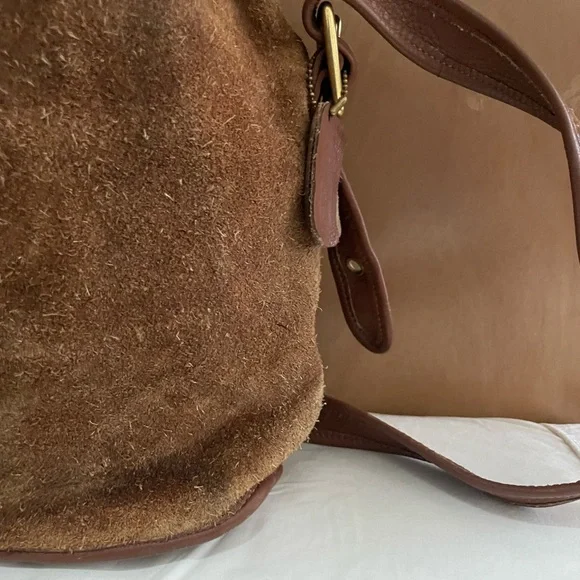 Vintage Coach Berkeley Drawstring Bucket Bag - Picture 4 of 15